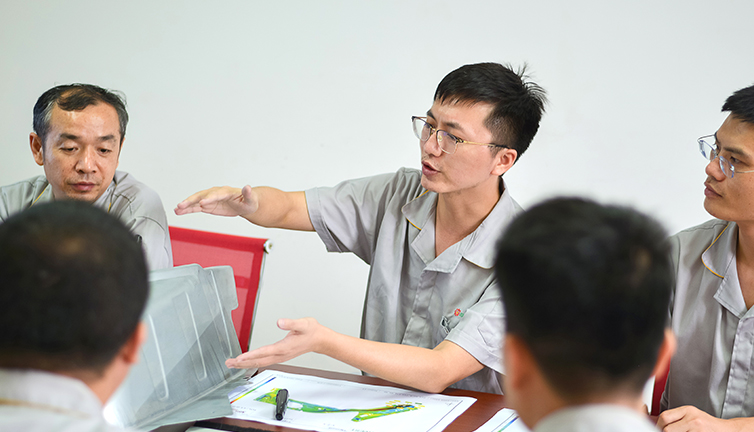 高強度板的成形研究